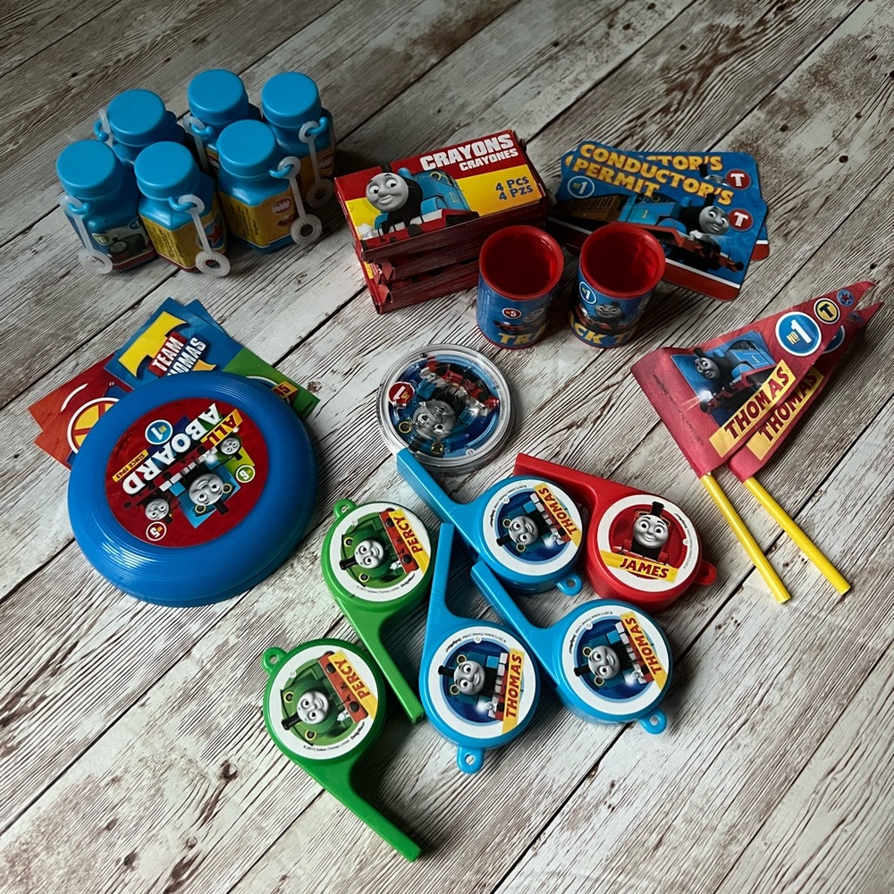🅽🅴🆆 Thomas & Friends Party Favors Bundle